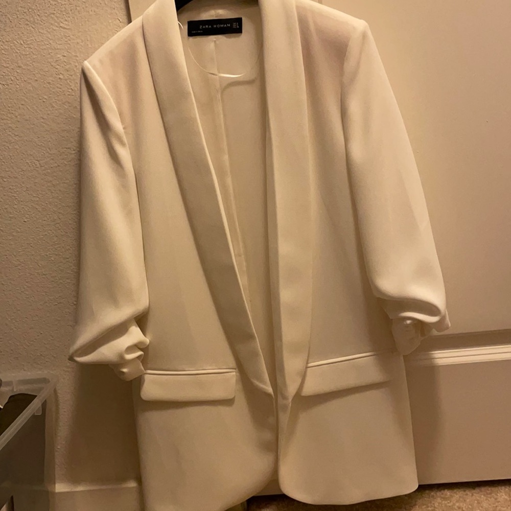 Zara. Small. Blazer. White.